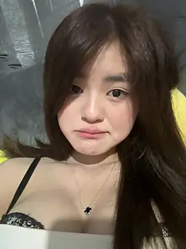 Sweet20-20 online show from April 2026 05:20:02 AM