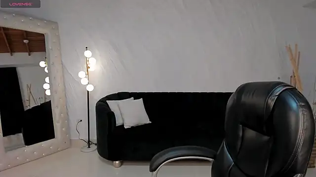 AntonellaDimeo online show from May 2026 03:54:02 AM