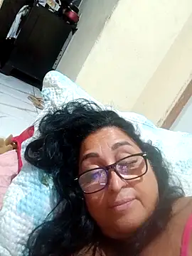 ianaellem online show from April 2026 02:45:02 AM