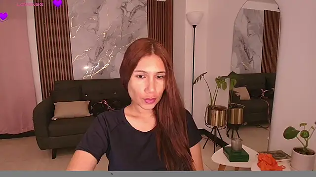 LucyBecker online show from June 2026 05:47:02 PM