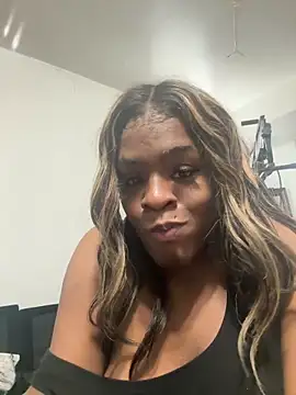 Snapshot of TSROYALE7527 chatting on March 2026 02:40:01 PM TSROYALE7527 online show from March 2026 02:40:01 PM