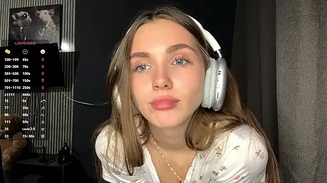 Veluxe online show from April 2026 05:17:02 PM