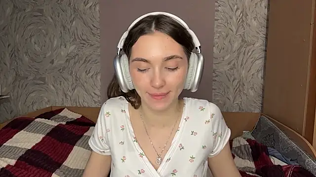 Veluxe online show from April 2026 03:08:01 PM