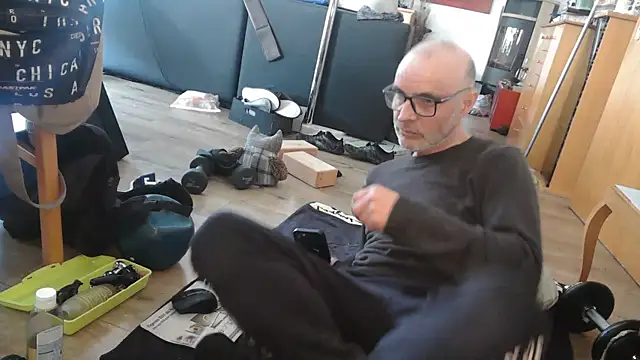 Thomate24 online show from March 2026 01:23:02 PM