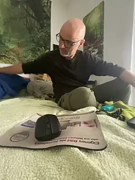 Thomate24 online show from May 2026 01:14:01 PM