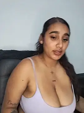 Mia skyy18 online show from May 2026 11:55:02 PM