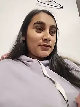 Mia skyy18 online show from May 2026 02:31:01 AM