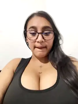 Mia skyy18 online show from April 2026 11:18:02 PM