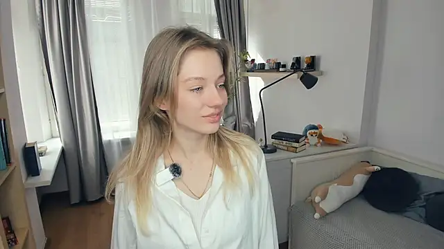 AikoEasterly online show from March 2026 10:04:02 AM