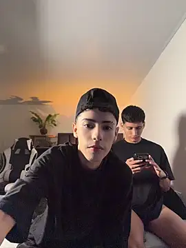 Snapshot of SebastianReed_ chatting on April 2026 05:01:02 AM SebastianReed online show from April 2026 05:01:02 AM