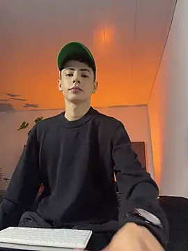 Snapshot of SebastianReed_ chatting on May 2026 04:51:02 AM SebastianReed online show from May 2026 04:51:02 AM