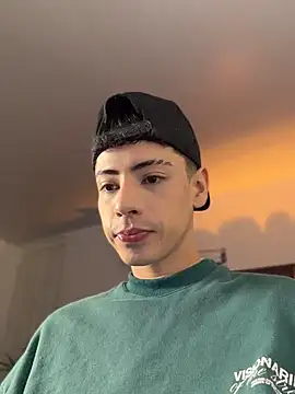 Snapshot of SebastianReed_ chatting on April 2026 04:41:02 AM SebastianReed online show from April 2026 04:41:02 AM