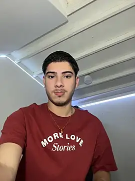 ApoloGray   online show from May 2026 08:17:01 PM