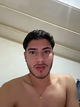 ApoloGray   online show from May 2026 09:21:02 PM