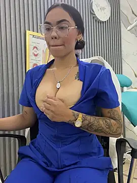 daniela-sexy online show from May 2026 01:36:02 PM
