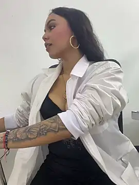 daniela-sexy online show from April 2026 02:07:01 PM