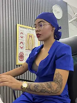 daniela-sexy online show from April 2026 04:03:01 PM