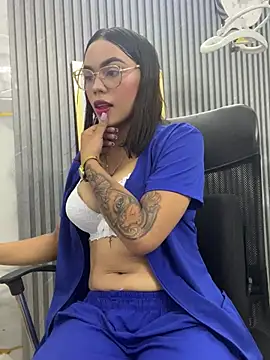 daniela-sexy online show from June 2026 02:39:01 PM