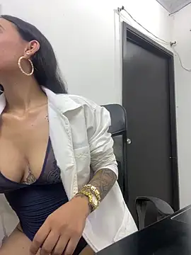 daniela-sexy online show from March 2026 04:40:01 PM