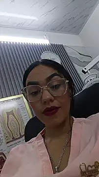 daniela-sexy online show from June 2026 05:18:01 PM