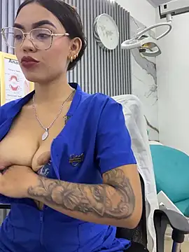 daniela-sexy online show from May 2026 04:28:02 PM