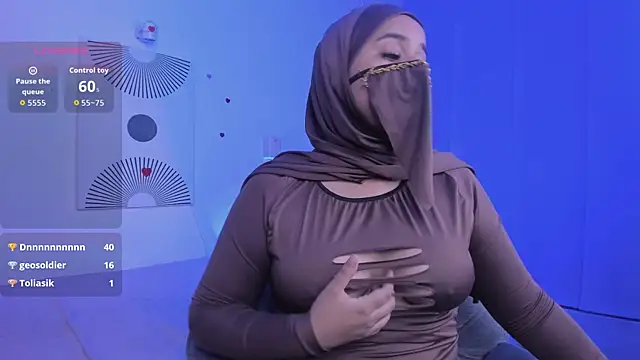 Aminaa Kaarim online show from July 2026 01:17:01 AM