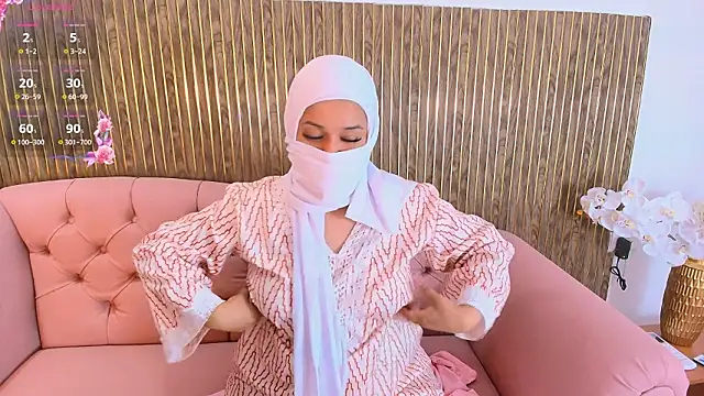 Aminaa Kaarim online show from March 2026 06:32:02 PM