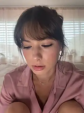 xsugarbabe online show from June 2026 02:17:02 PM