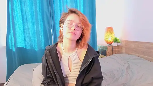 FlaviaAvena online show from April 2026 09:00:02 AM