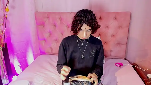 kore 7w7 online show from March 2026 07:37:02 PM