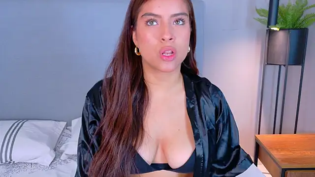 HelenaFoumier online show from May 2026 10:48:01 PM