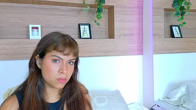 HelenaFoumier online show from March 2026 03:57:02 PM