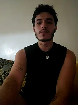 Snapshot of Thewildaliii0 chatting on April 2026 11:00:01 PM Thewildaliii0 online show from April 2026 11:00:01 PM