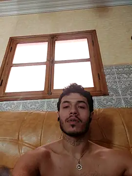 Snapshot of Thewildaliii0 chatting on April 2026 04:26:01 PM Thewildaliii0 online show from April 2026 04:26:01 PM