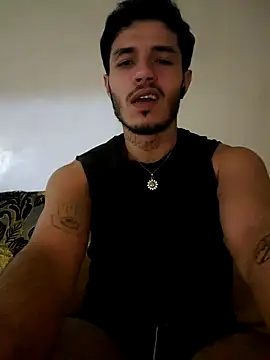 Snapshot of Thewildaliii0 chatting on April 2026 01:06:02 AM Thewildaliii0 online show from April 2026 01:06:02 AM
