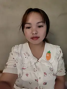 Mina xYx online show from May 2026 10:47:01 AM