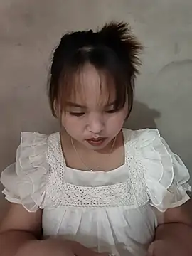 Mina xYx online show from July 2026 04:24:01 PM