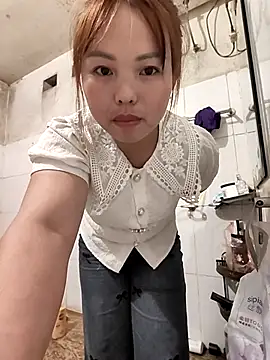 Mina xYx online show from March 2026 01:59:01 PM