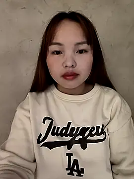 Mina xYx online show from May 2026 02:21:01 PM