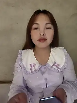 Mina xYx online show from May 2026 04:47:02 PM
