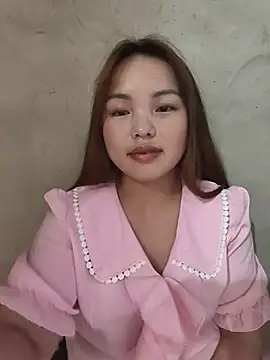 Mina xYx online show from May 2026 04:17:01 PM