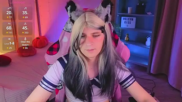FoxIsPuff online show from April 2026 08:27:01 PM