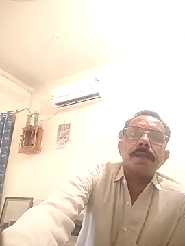 Snapshot of biger_top chatting on July 2026 08:10:02 AM biger top online show from July 2026 08:10:02 AM