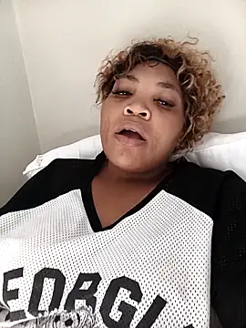 BeverlyQueen15 online show from March 2026 10:17:01 AM