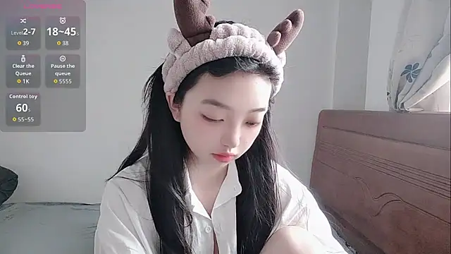 Snapshot of oblakitty_ chatting on June 2026 12:59:01 AM oblakitty online show from June 2026 12:59:01 AM