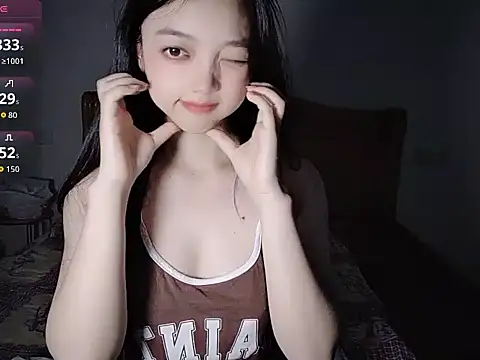 oblakitty  online show from June 2026 11:32:01 PM