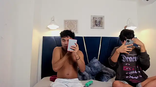 Enzo love18 online show from April 2026 08:42:01 AM