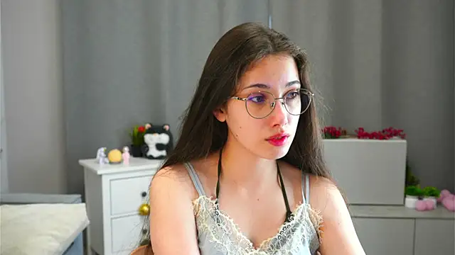 IsauraHolleman online show from April 2026 03:15:01 AM