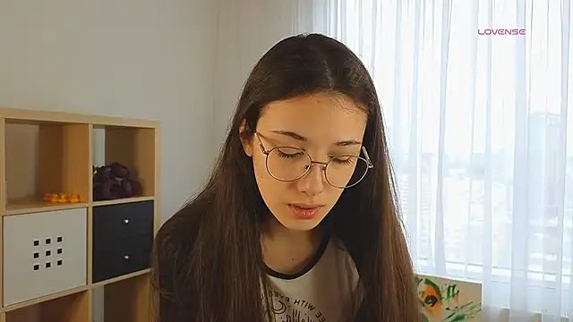 IsauraHolleman online show from March 2026 03:19:01 AM