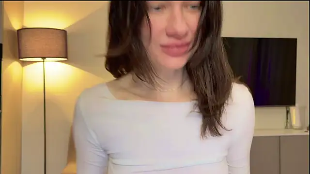 Nicolekira online show from March 2026 05:25:01 PM